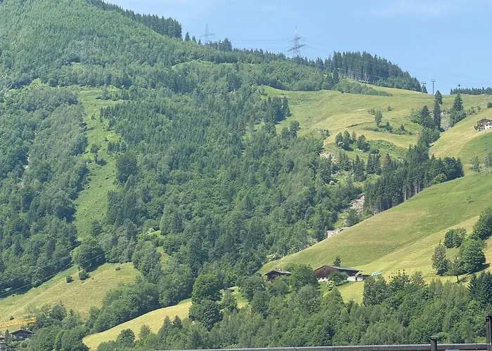 Alpine Escape With Kitzsteinhorn View Apartamento Kaprun